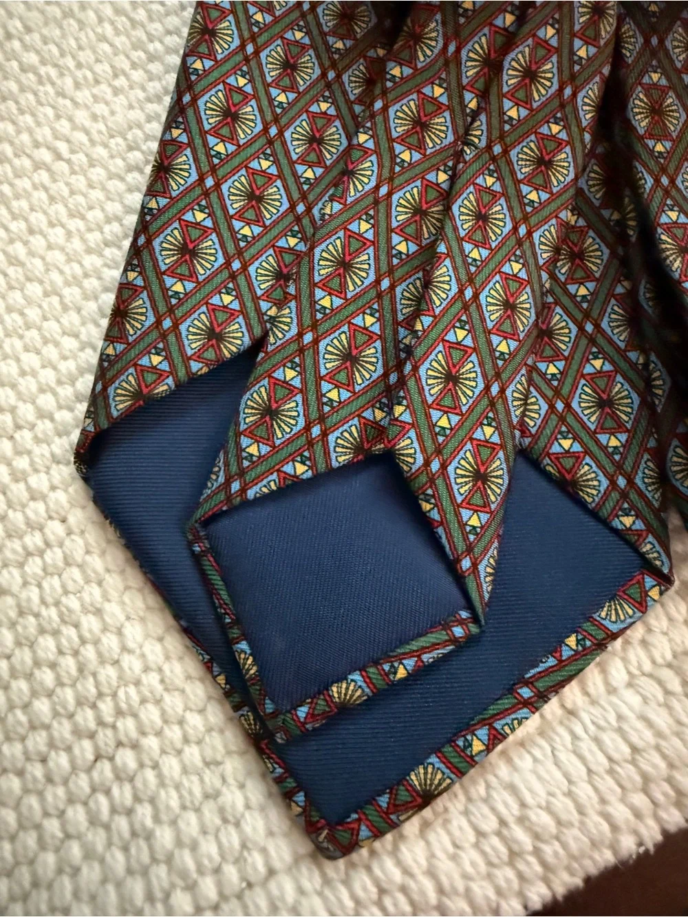 Hermès Paris Silk Tie Geometric Starburst Made in France 7869 UA